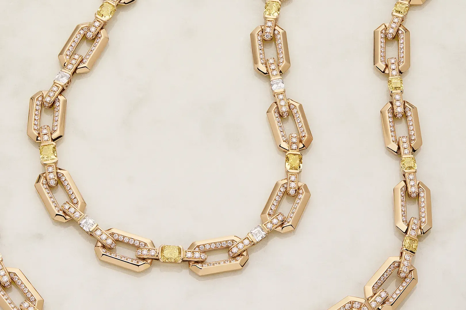 High Jewelry Photography – Gold and Yellow Fancy Diamond