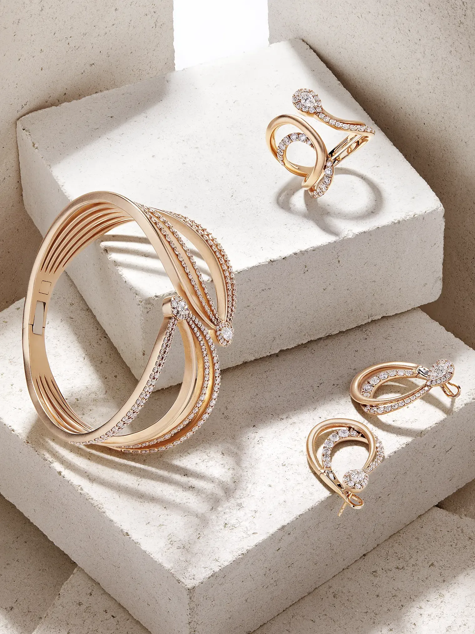 Ferrante jewelry photographer studio in Rome