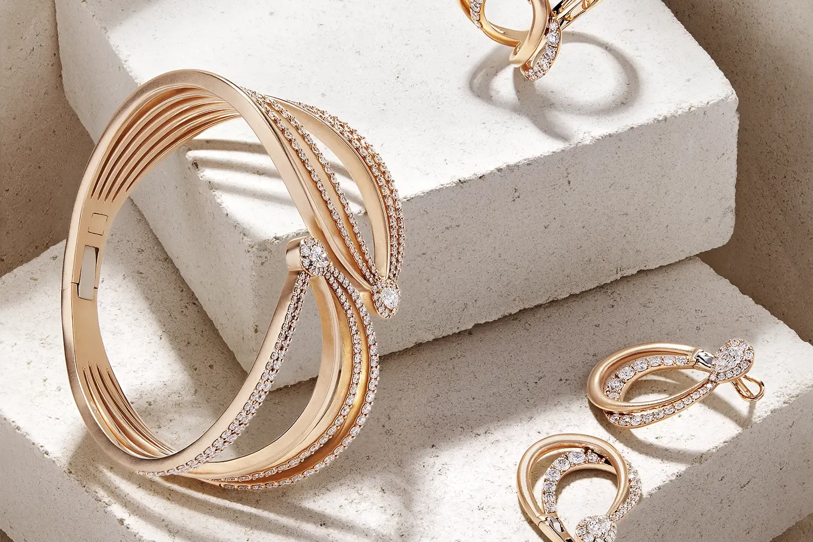 Ferrante jewelry photographer studio in Rome