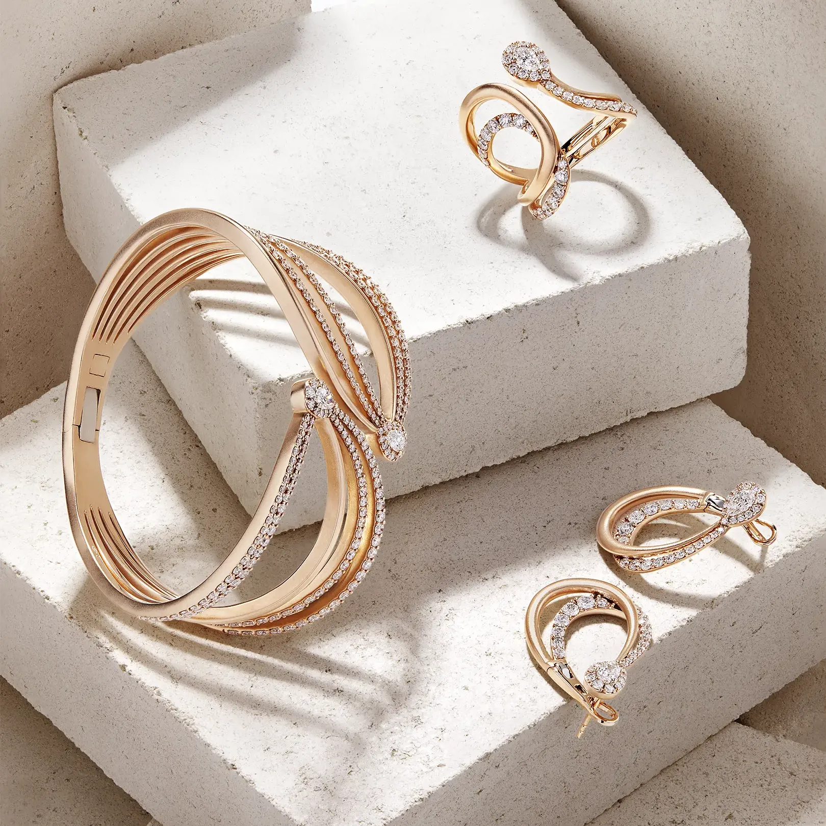 Ferrante jewelry photographer studio in Rome