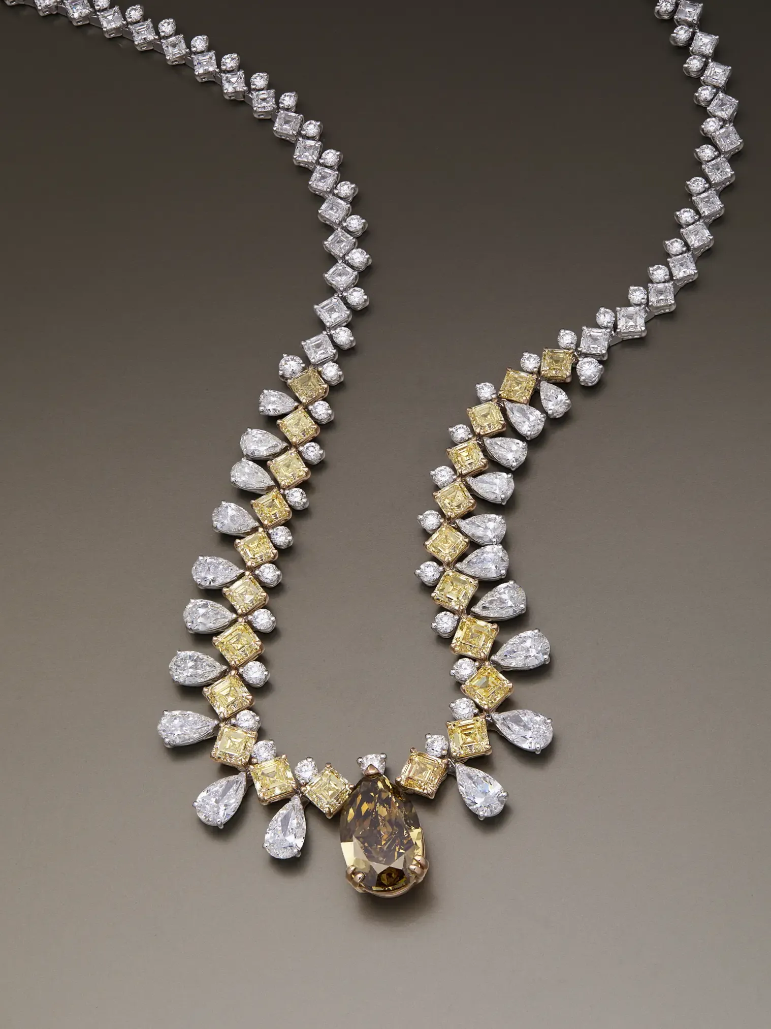 Ferrante jewelry photographer studio in Italy