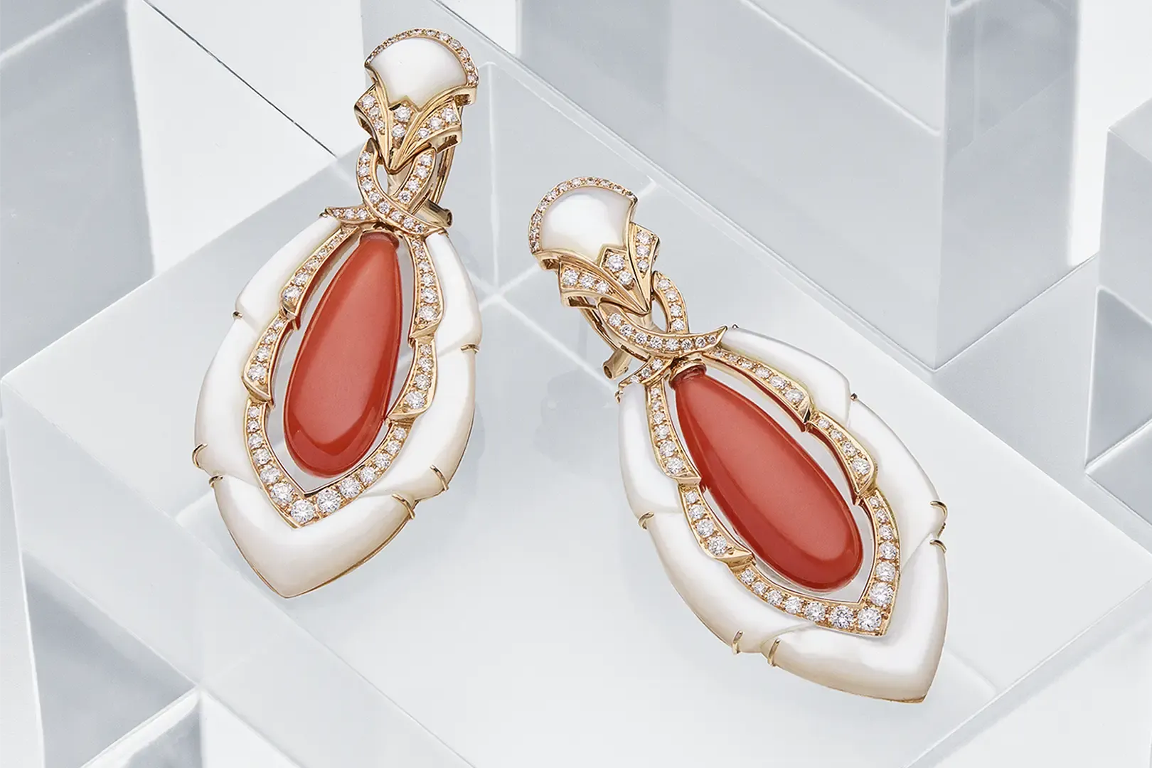 Ferrante jewelry photographer studio in Rome