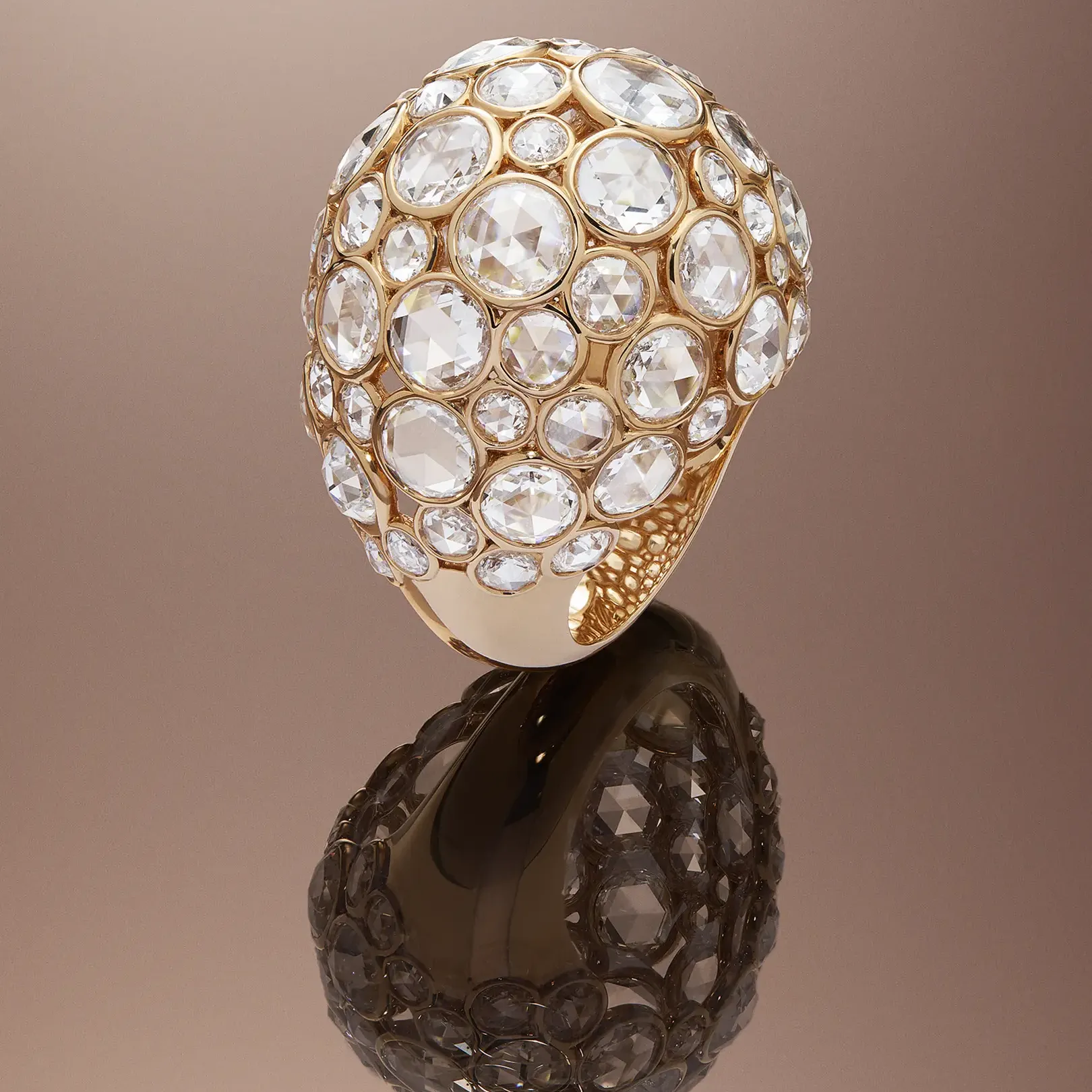 Ferrante jewelry photographer studio in Rome