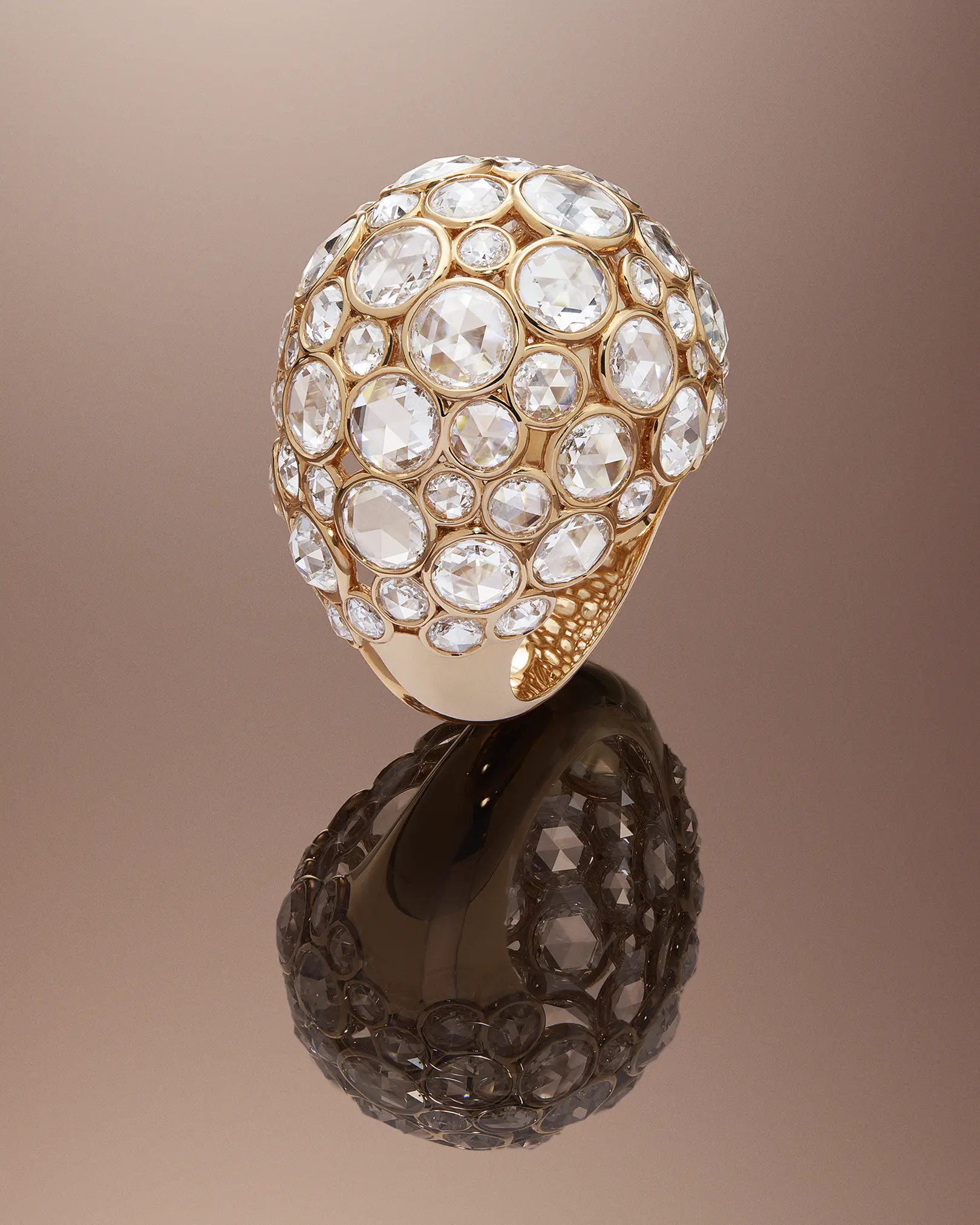 Ferrante jewelry photographer studio in Rome